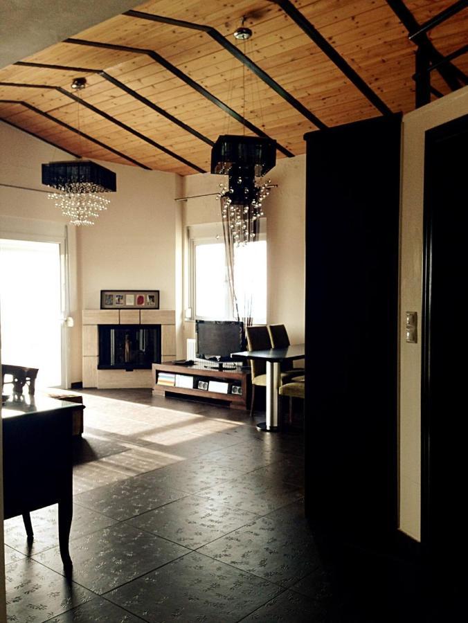Wide-View & Quiet Apartment Chania Chrissi Akti Chania Exterior foto